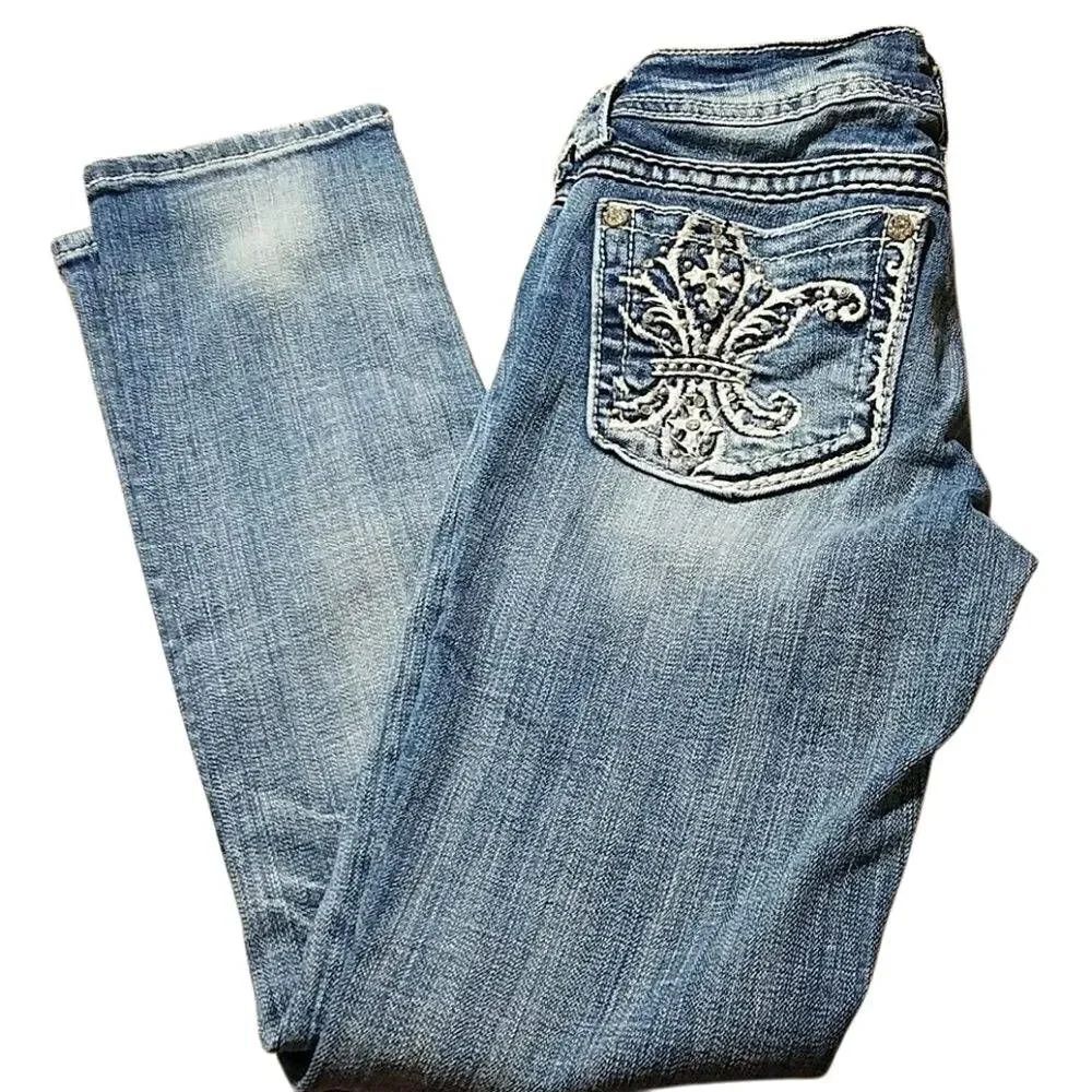 Miss Me cropped jeans
